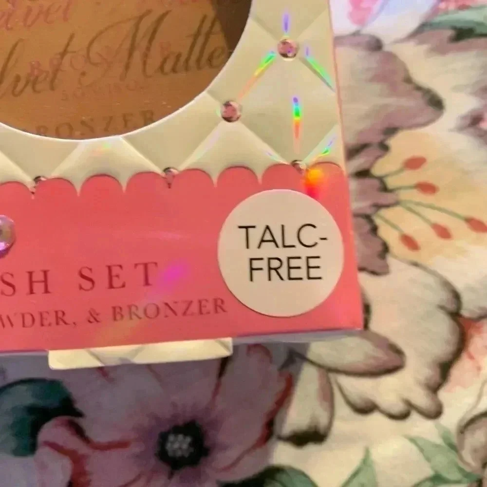 Paris Hilton Setting Spray & Bronzer & Setting Powder